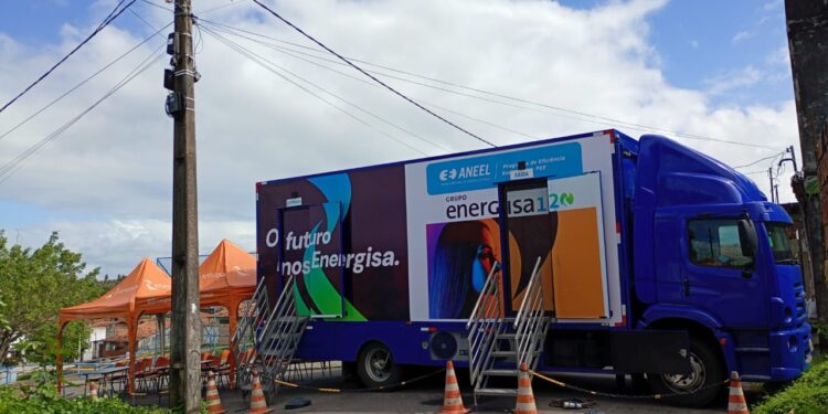 Energisa realiza palestras sobre o uso da energia e troca de lâmpadas em Itaporanga