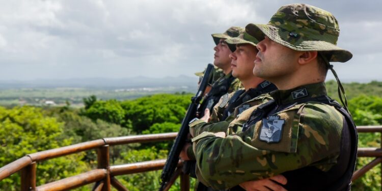 PMSE prende homem com mandado de prisão por furto na capital