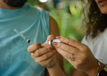 Casos de Síndrome Respiratória Aguda Grave caem na maior parte do país