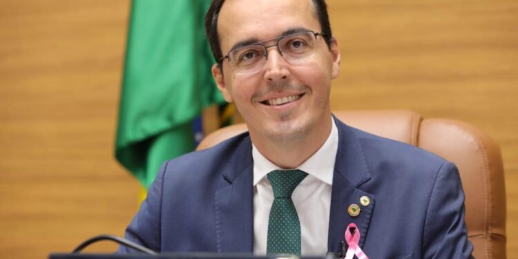 Mandato do deputado estadual Georgeo Passos tem 62,2% de aprovação