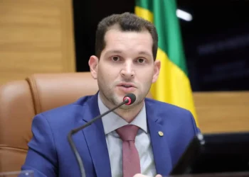 Vaquejada, cavalgada e pega de boi agora são práticas legais em Sergipe com lei de Neto Batalha