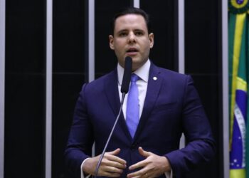 Rodrigo Valadares é destaque nacional: único sergipano entre os 100 políticos mais influentes no Instagram