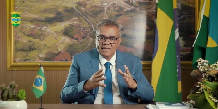 Prefeito de Porto da Folha repudia posicionamento de parlamentar ao pedir vista do projeto de LEI que visa autorizar subvenção para realização da Festa do Vaqueiro
