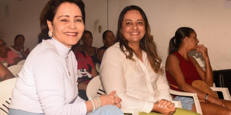 Prefeita Emília Corrêa participa da primeira edição do SerMulher Escuta