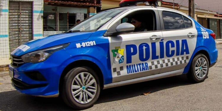 PM prende suspeito por tráfico de drogas no Bairro Ponto Novo