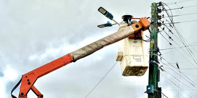 Prefeitura de São Cristóvão investe R$ 116 mil na modernização da iluminação pública em povoados