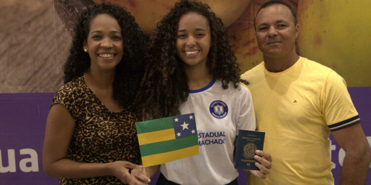 Pais de alunos contemplados pelo Sergipe no Mundo compartilham seus sentimentos à véspera do embarque