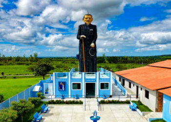 Propriá abriga o segundo maior monumento de Padre Cícero do Brasil