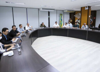 Reunião de alinhamento com governador debate cronograma da Educação em Sergipe no segundo semestre de 2025