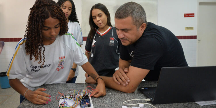 Prazo de matrículas para Educação de Jovens e Adultos e para Educação Profissional em Sergipe termina nesta semana