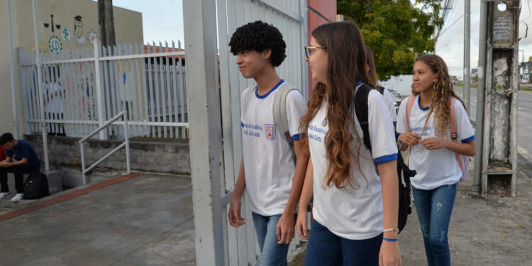 Aulas da rede estadual de ensino são retomadas com foco na aprendizagem e ações estratégicas para o segundo semestre