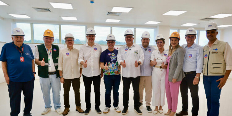 Governador de Sergipe e ministros da Saúde e da Secretaria-Geral vistoriam obras do Hospital do Câncer em Aracaju