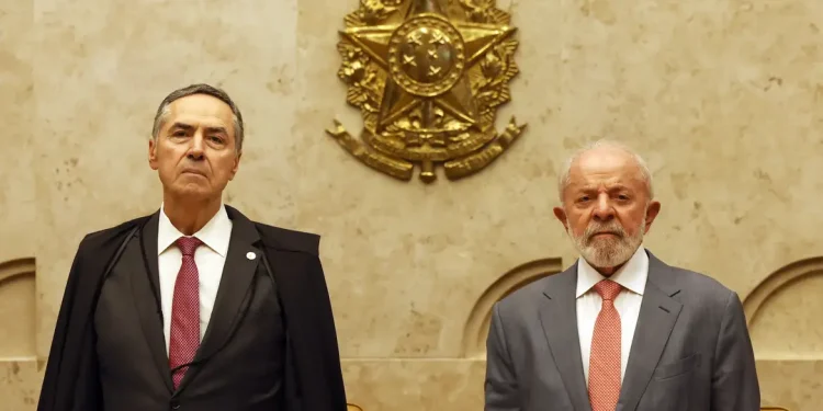 Lula recebe ministros do STF em jantar após sanção dos EUA