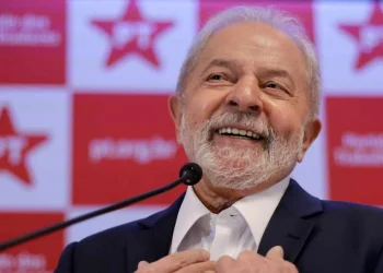 50,2% aprovam governo Lula e avaliação positiva chega a 46,6%, diz pesquisa AtlasIntel