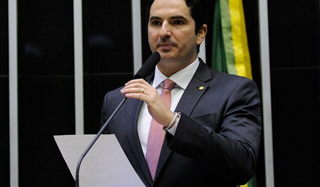 Gustinho Ribeiro destaca vitória social com aprovação da Tarifa de Energia Gratuita até 80 kWh