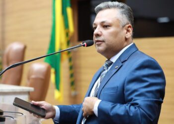 Deputado Ibrain de Valmir destaca importância dos programas Novo Lar e Casa Legal em Lagarto