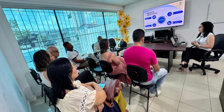 Municípios terão apoio do CONIVALES para aquisição de material didático escolar