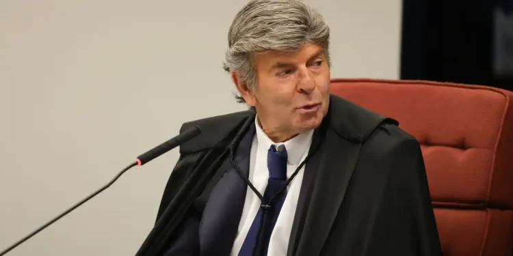 Fux absolve Bolsonaro dos cinco crimes da trama golpista