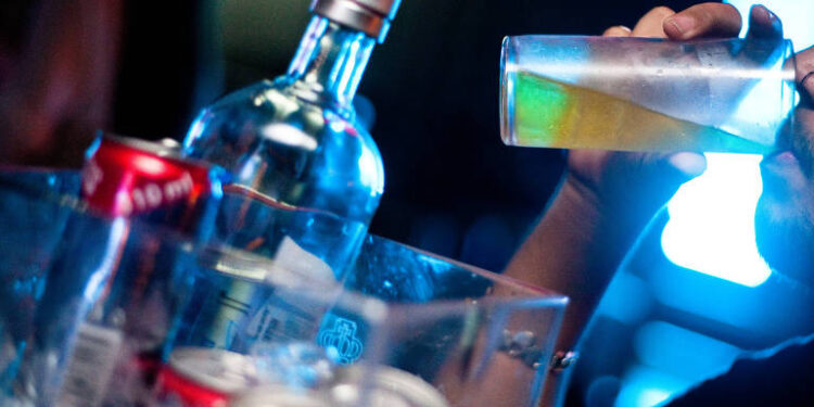 Governo federal estabelece protocolo de ação diante de intoxicações por metanol em bebidas alcoólicas