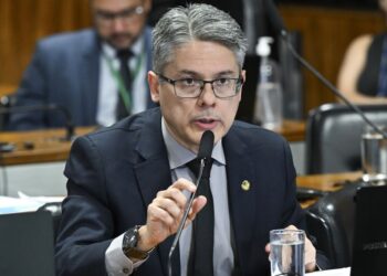 “Cada centavo desviado de aposentados é um crime social”