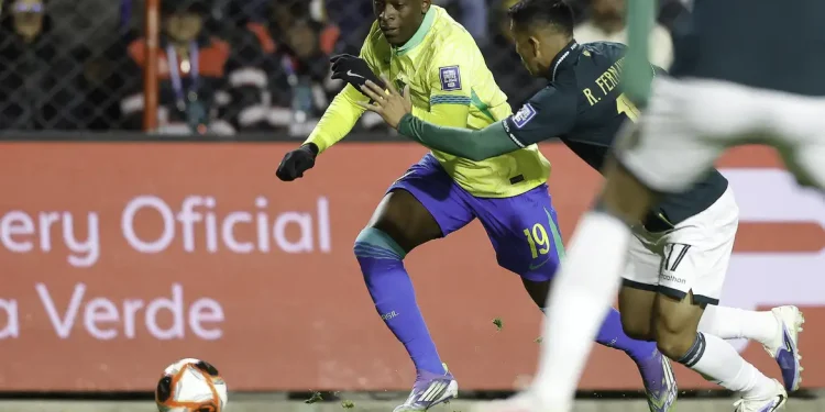 Eliminatórias: Brasil sucumbe à altitude e é derrotado pela Bolívia
