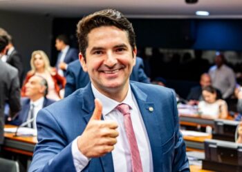 Gustinho Ribeiro assegura recursos para saúde em Brejo Grande, Arauá e Riachão do Dantas