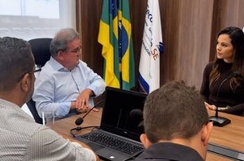 Prefeita de Umbaúba visita Fecomércio-Sesc-Senac em Aracaju e discute projetos para o município