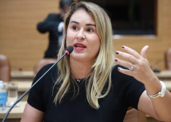 Kitty Lima reage a ameaças e reafirma compromisso com fim das carroças