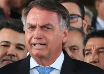 Bolsonaro pode ser condenado por lei sancionada por ele mesmo