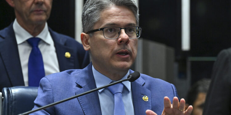 Senador Alessandro Vieira cobra instalação da CPI do Crime Organizado: “Nada pode ser mais urgente do que resgatar o Brasil do crime”