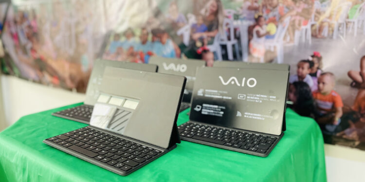 Prefeitura de Riachuelo entrega tablets para fortalecer atendimentos domiciliares do CadÚnico da Assistência Social 
