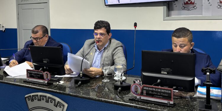 Vereadores de São Cristóvão aprovam contas do Município referentes aos anos de 2021 e 2022