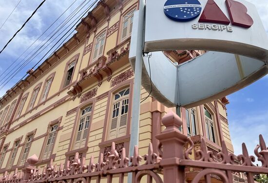 OAB/SE notifica deputado federal por oferta irregular de assessoria jurídica gratuita