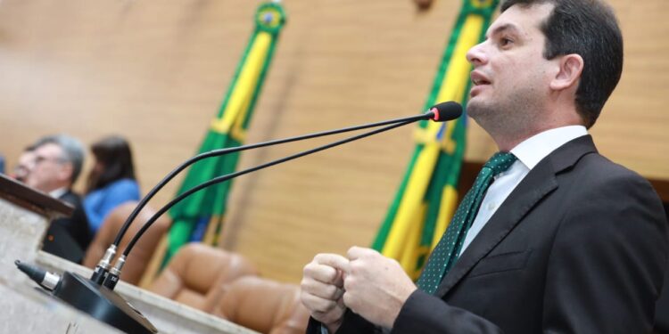 Deputado Paulo Júnior faz alerta sobre crise hídrica em Sergipe