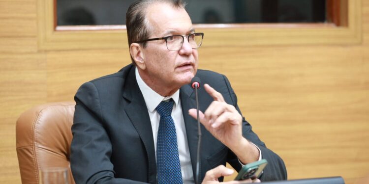 Deputado Adailton Martins destaca taxa recorde do turismo em Sergipe