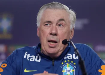 Ancelotti manterá Brasil com quatro atacantes em duelo contra o Chile