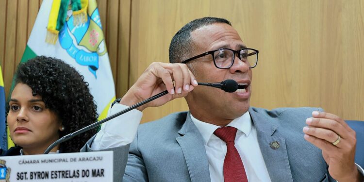 “Nossa intenção é buscar entendimentos sem qualquer tipo de desrespeito”, reforça Sargento Byron sobre a CPI das multas