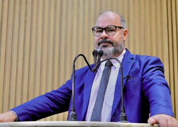 Vereador Isac Silveira critica “PEC da Blindagem” e alerta para retrocesso nas prerrogativas parlamentares