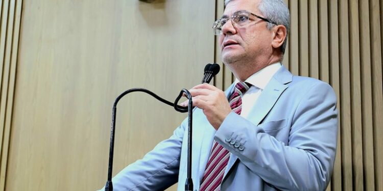 Iran repudia aprovação de urgência para votação de “anistia para golpistas”