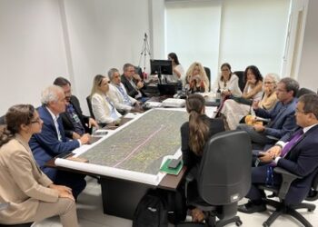 Reunião discute medidas sobre obras de macrodrenagem na Zona de Expansão de Aracaju