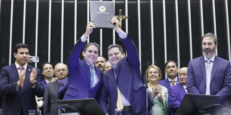 Congresso Nacional promulga emenda constitucional com novas regras sobre pagamento de precatórios