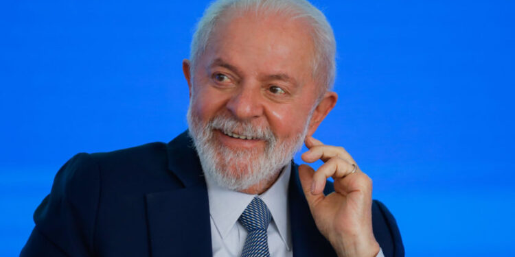 Lula veta mudanças na Lei da Ficha Limpa que reduziam tempo de inelegibilidade