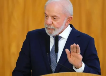 Lula se prepara para viajar aos EUA após rebater Trump sobre condenação de Bolsonaro