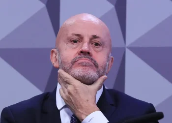 Em CPMI, ‘Careca do INSS’ diz prometer entregar à PF documentos que provam inocência