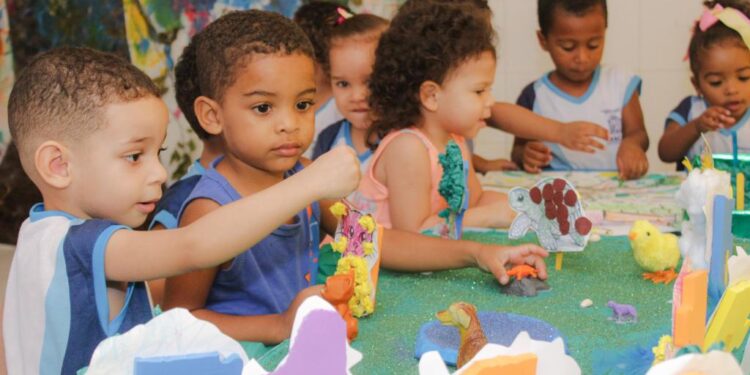 Educação de Aracaju promove Plenarinha 2025 e explora o mundo das plantas e animais