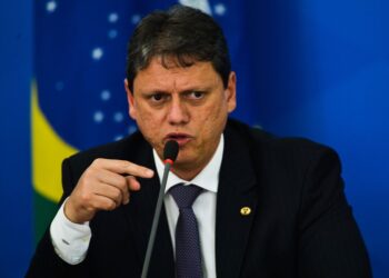 ‘Sou candidato à reeleição em SP’, diz Tarcísio após reunião com Bolsonaro