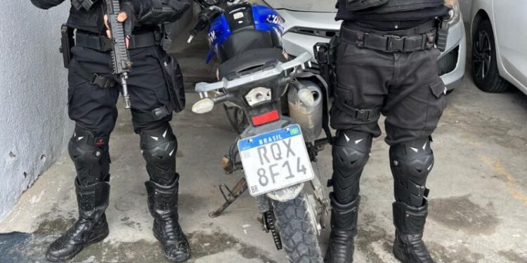 PM apreende motocicleta com numeração do chassi e do motor adulterada em São Cristóvão