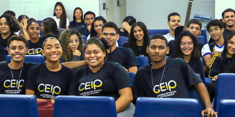 Contagem regressiva para o Enem mobiliza estudantes da rede pública estadual de ensino em Sergipe