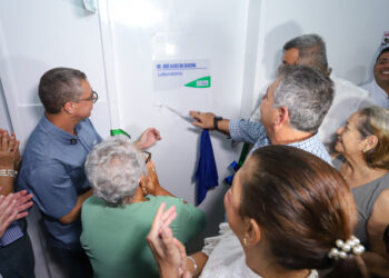 Governador Fábio Mitidieri vistoria obras em Itabaianinha