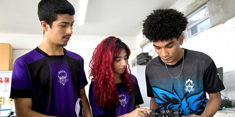 Estudantes da rede pública estadual têm até 5 de outubro para se inscrever no programa Educkathon